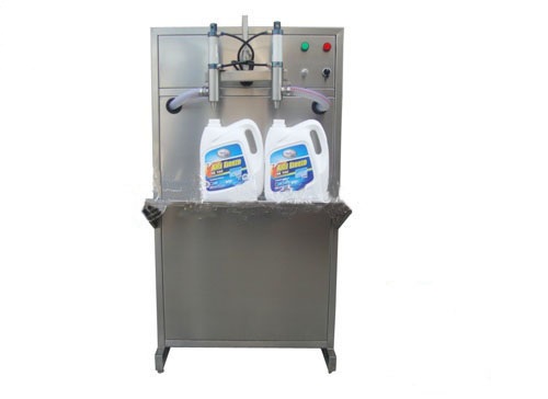 小型定量潤滑油灌裝機(jī)