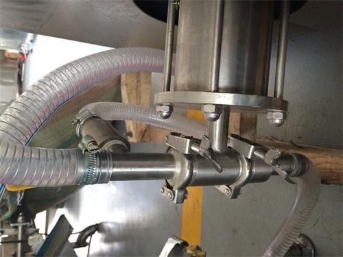 袋裝牛奶液體包裝機(jī)產(chǎn)品細(xì)節(jié)圖: