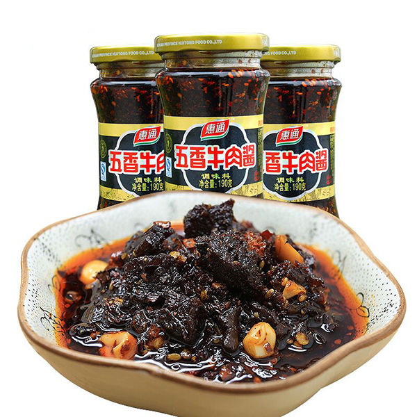 全自動(dòng)醬料灌裝機(jī)灌裝效果